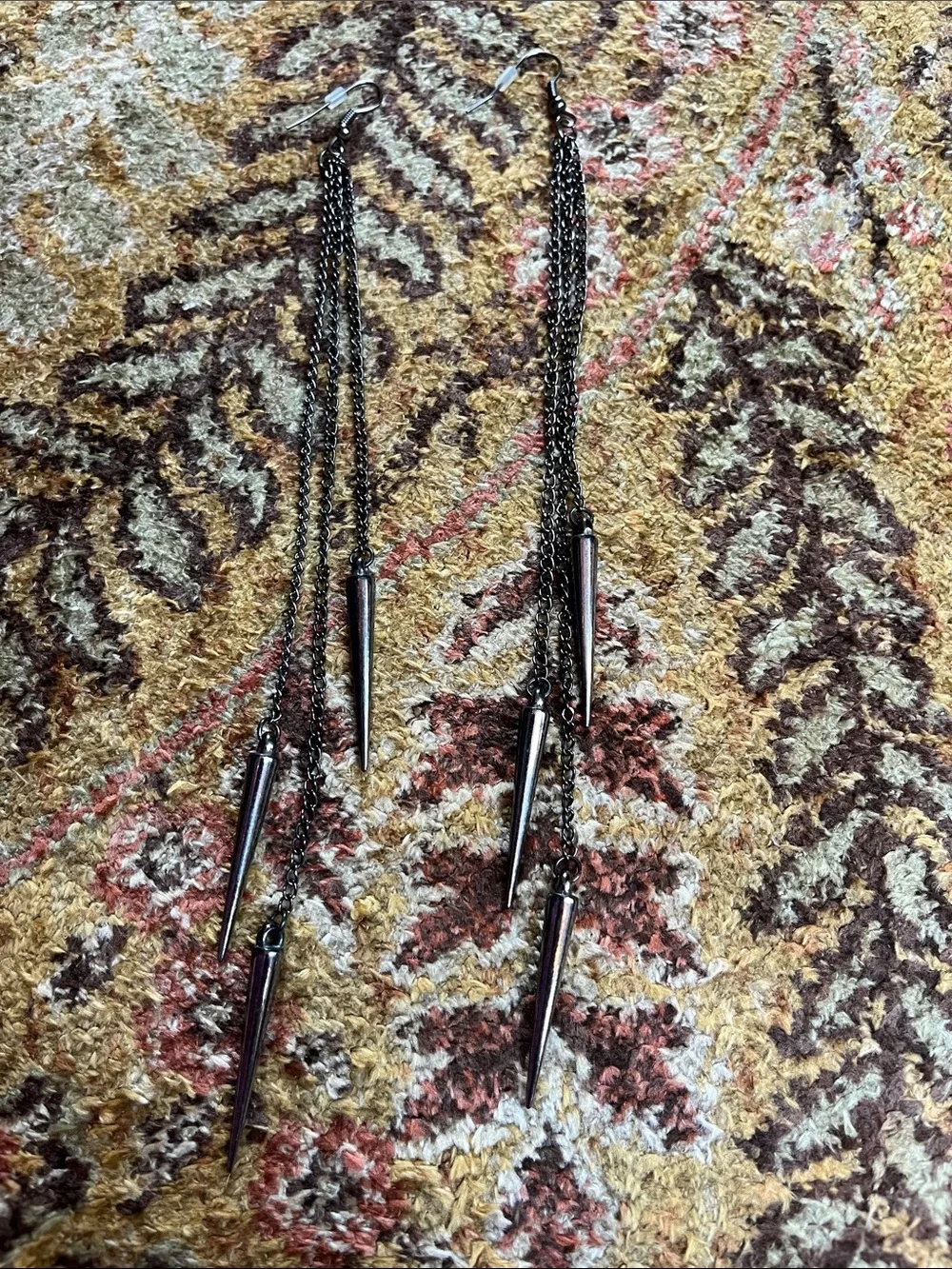 Goth grunge long dangle gunmetal silver tone spiked earrings